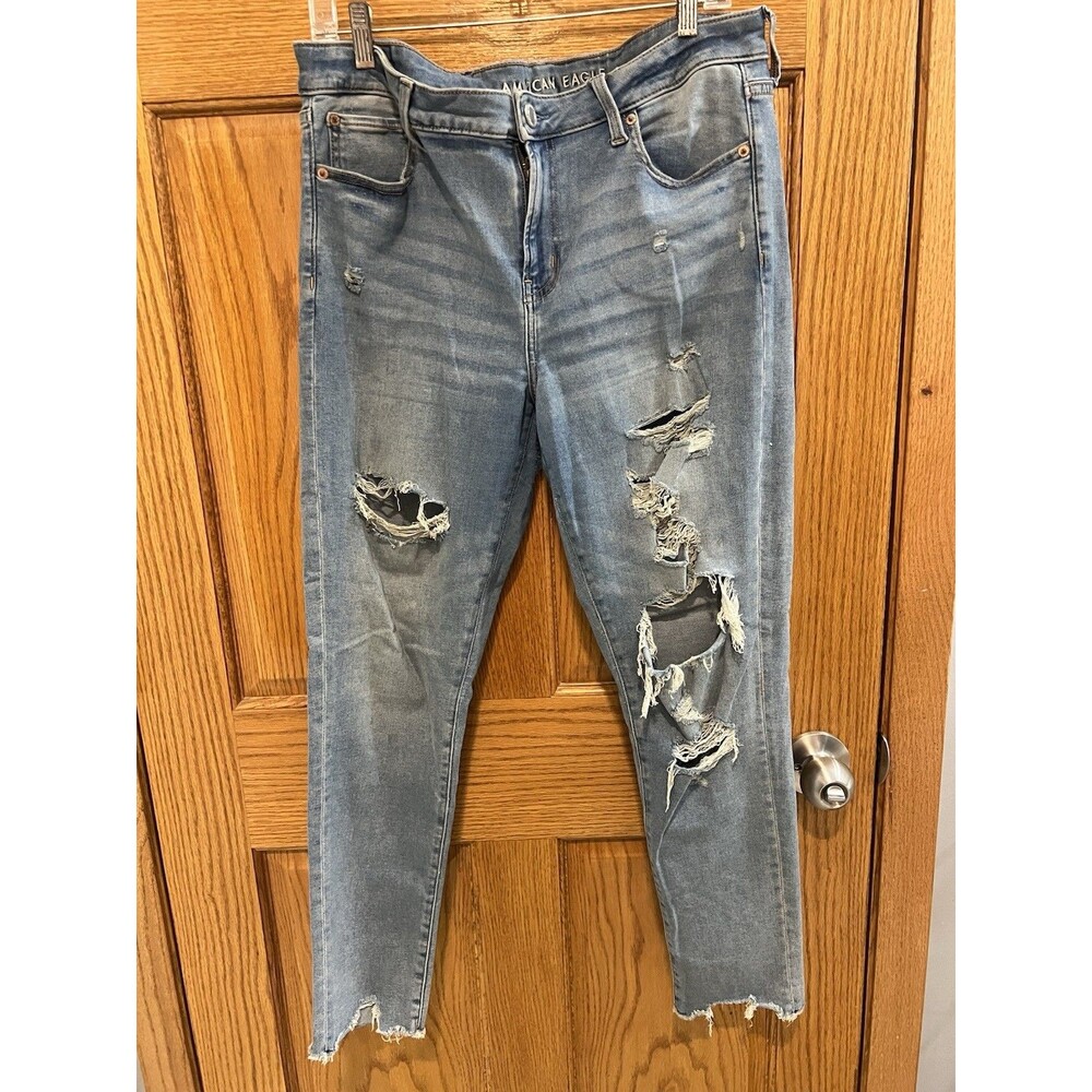 American Eagle Women’s High Rise Distressed Skinny Jegging Jean 16 Regular